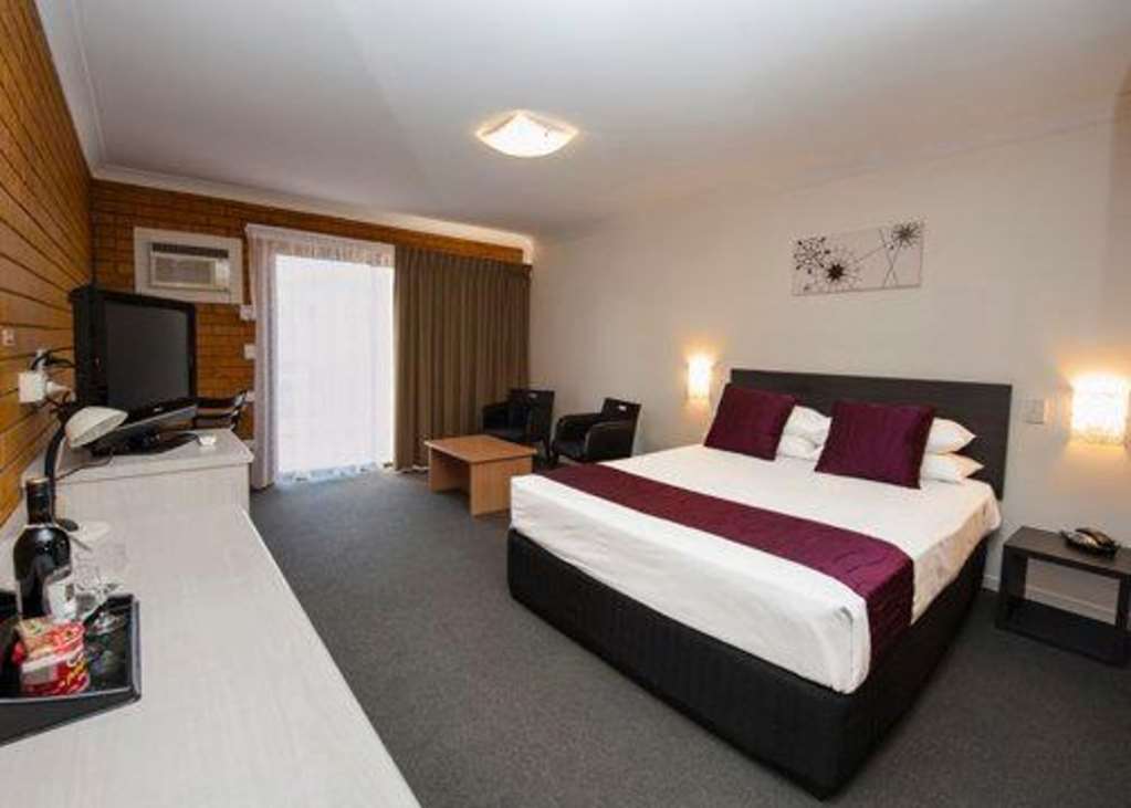 Airport Admiralty Motel Brisbane Room photo